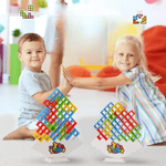 Jeu d’équilibre avec pièces à empiler pour garçon
